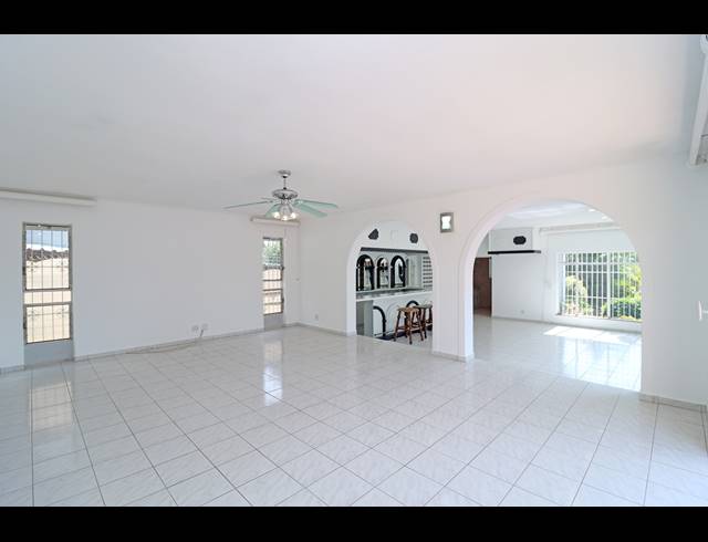 4 BEDROOM HOUSE FOR SALE IN LYNDHURST